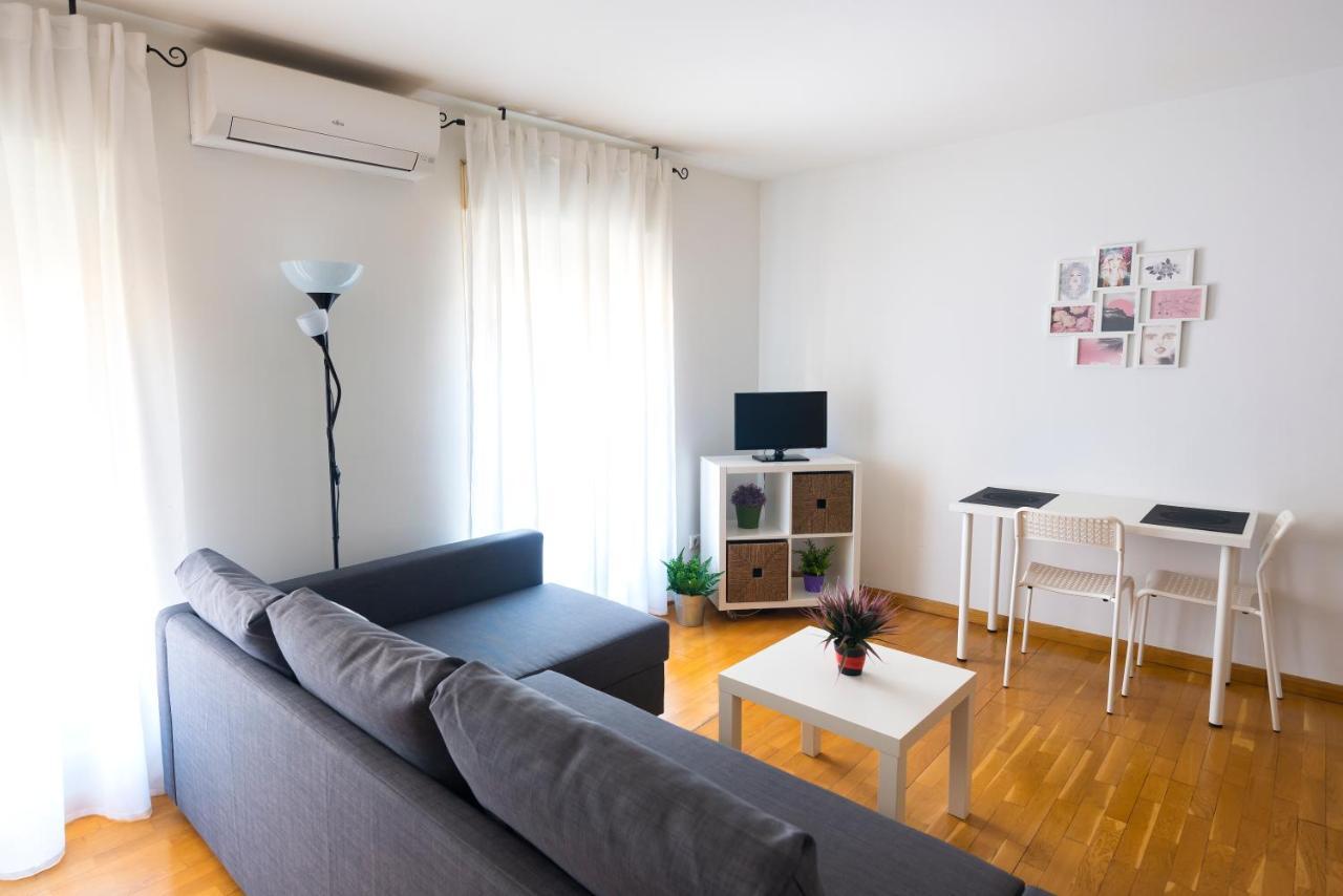 Piso En C/ Casta Alvarez 萨拉戈萨 外观 照片